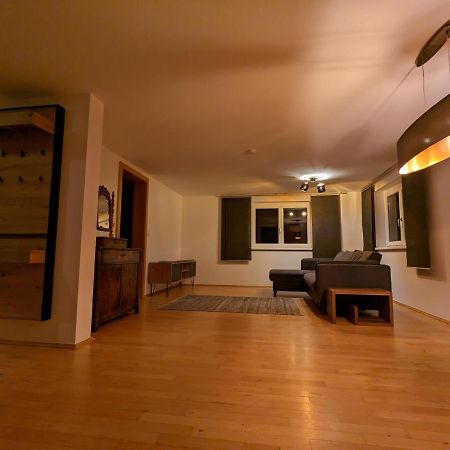 Ferienwohnung Apimundi เลาเทอราค ภายนอก รูปภาพ